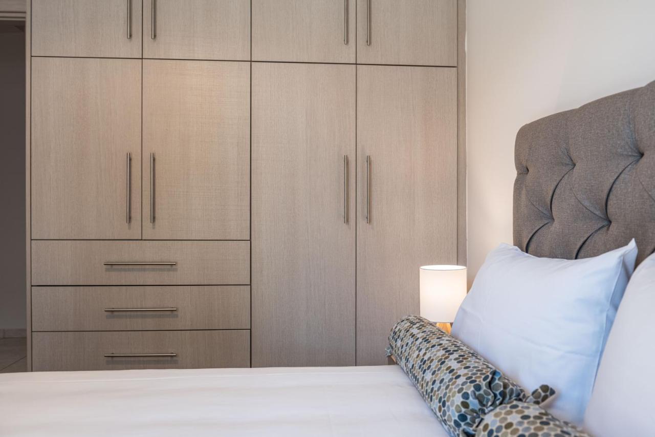 Effie'S Two Bedroom Apartment นาฟปลิโอ ภายนอก รูปภาพ
